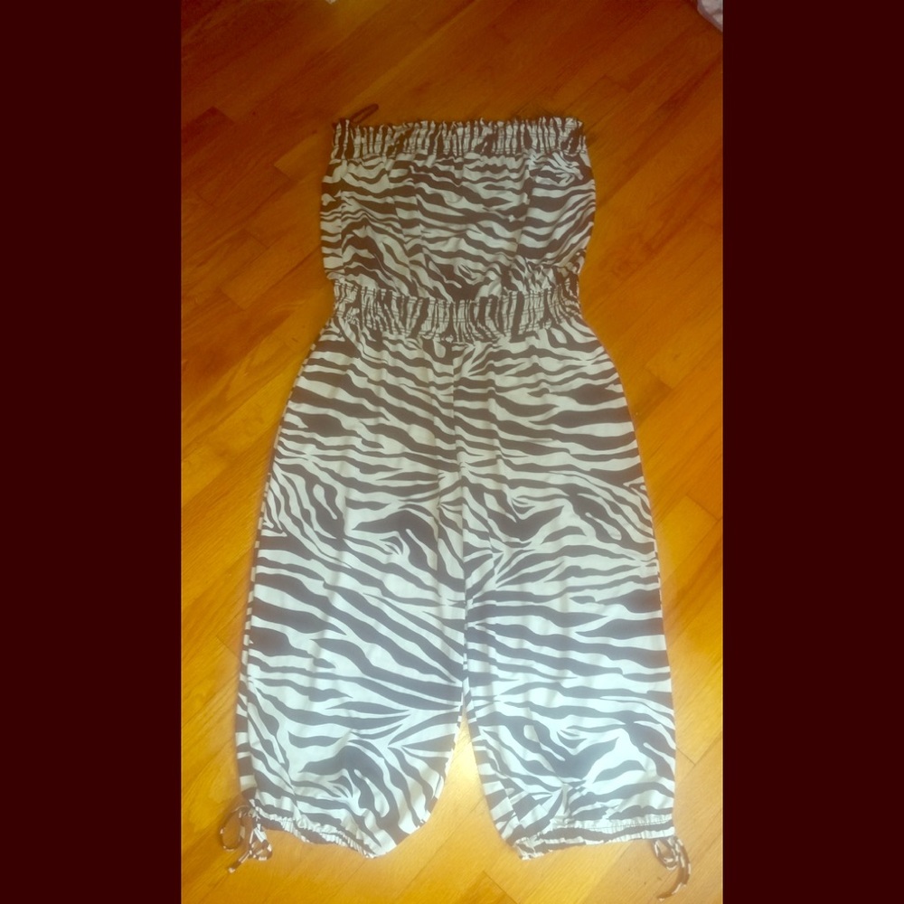 Black and White Super cute Capri length Romper